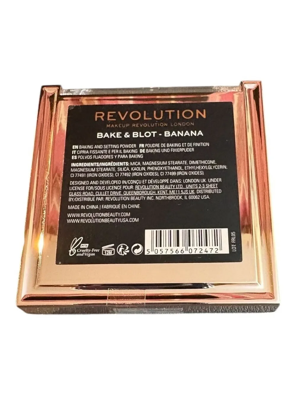 Makeup Revolution Bake & Blot Powder in Banana NEW